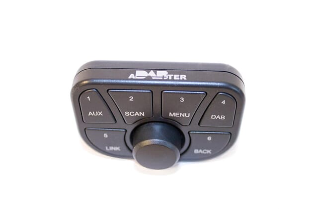 WEB_Image_audiocom_no_-_Brukervennlig_DAB_adapter__2004674_fjernkontroll_til_acx_adabter_v31423588843_plid_13597.jpeg